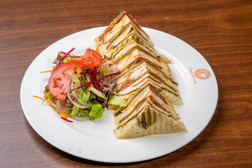  CHICKEN PESTO SANDWICH
